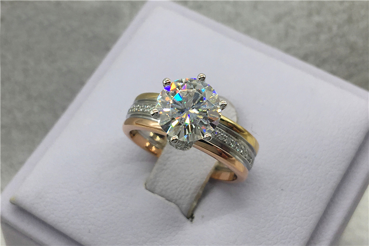 맞춤형 솔리드 18K Au750 옐로우 화이트 로즈 골 - Moissanite Engagement Ring 1 Carat 리뷰 및 가격